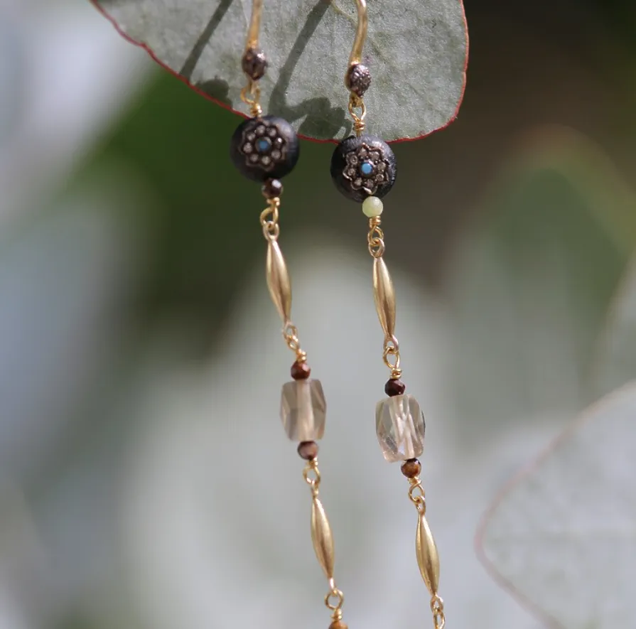 5 OCTOBRE - Isis Earrings - Black