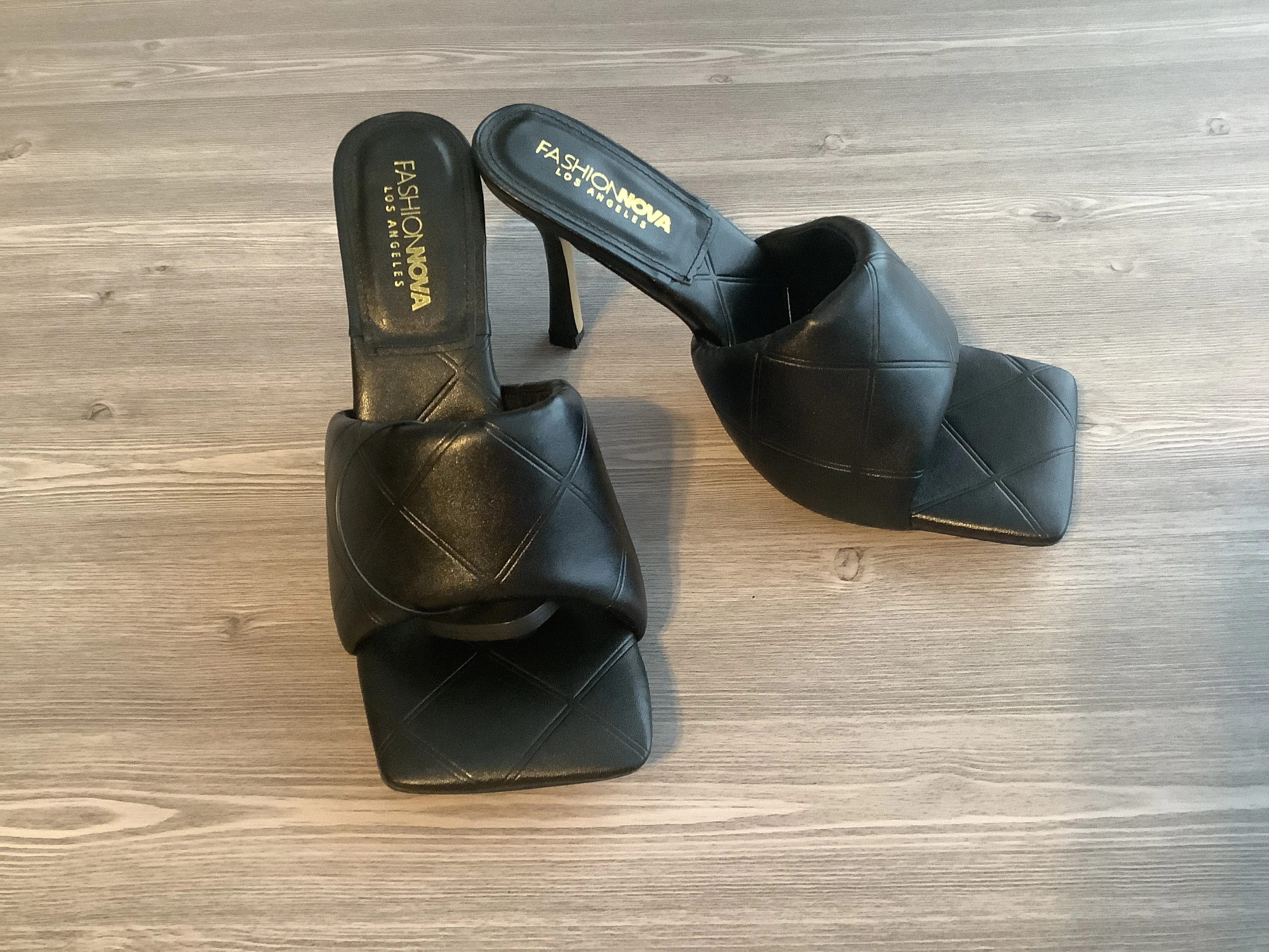 Black Shoes Heels Stiletto Fashion Nova, Size 9