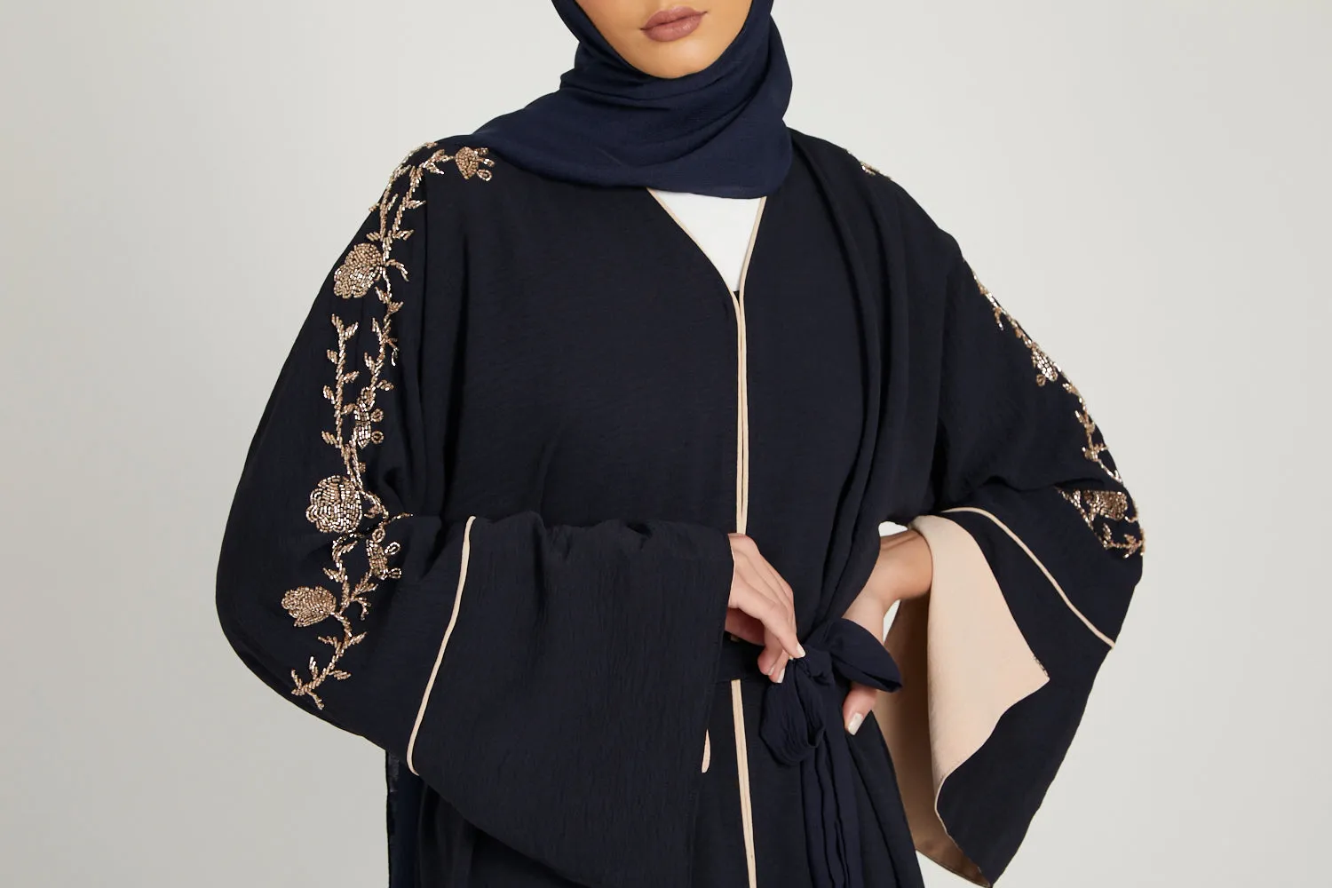 Floral Embellished Contrast Cuff Open Abaya - Deep Navy