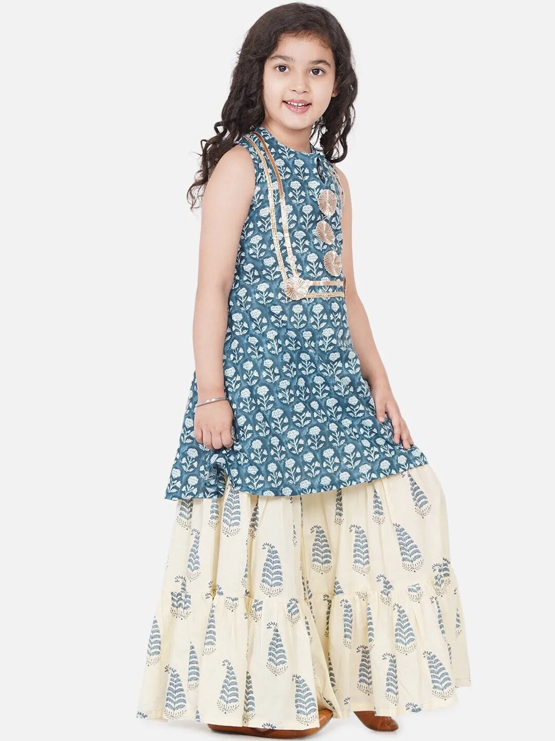 Girls Blue Floral Printed Pleated Kurta With Skirt