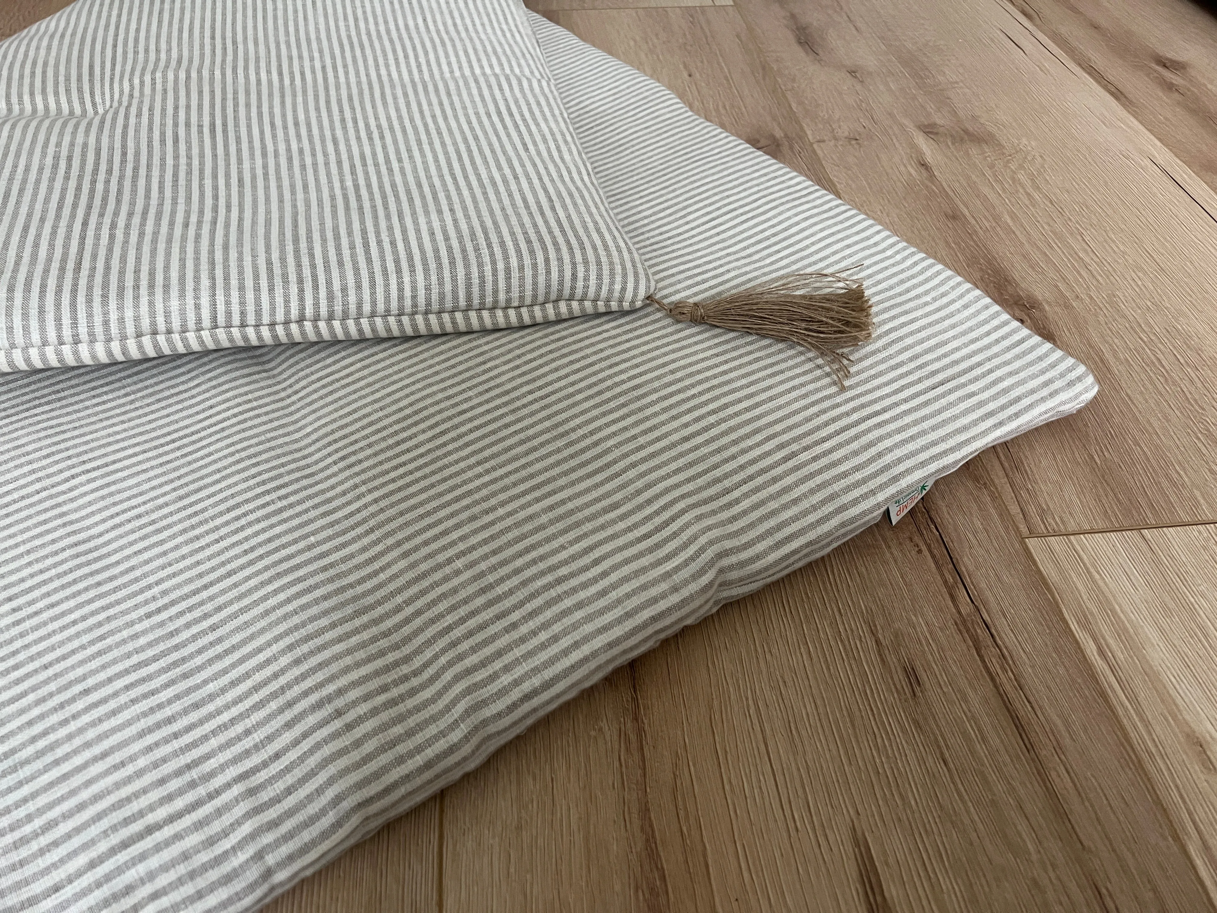 Hemp Linen Play Mat filled organic HEMP Fiber in Natural Linen fabric Stripe Nursery Blanky padded Montessori playmat baby room decoration