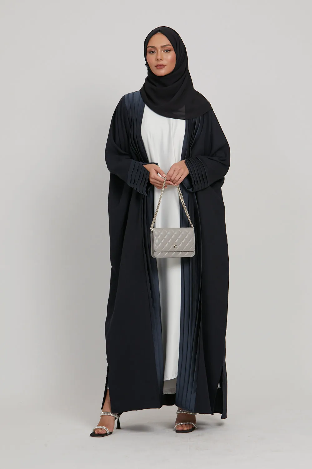 Luxury Urban Chic Open Abaya With Pleated Detailing