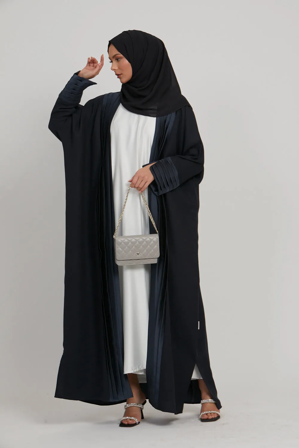 Luxury Urban Chic Open Abaya With Pleated Detailing