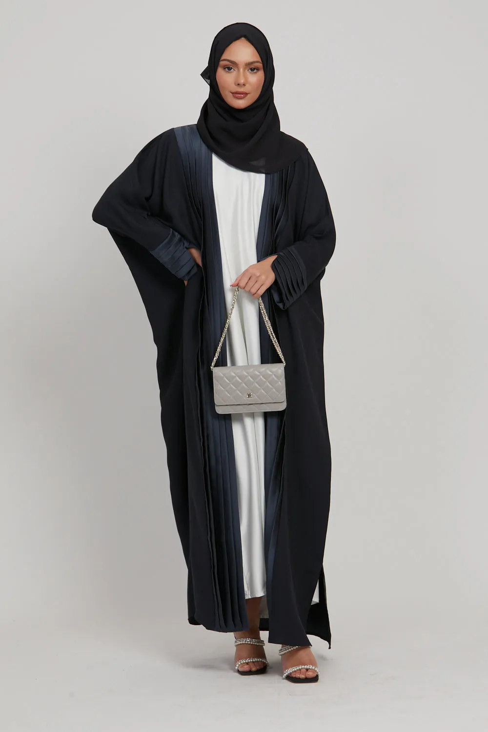 Luxury Urban Chic Open Abaya With Pleated Detailing