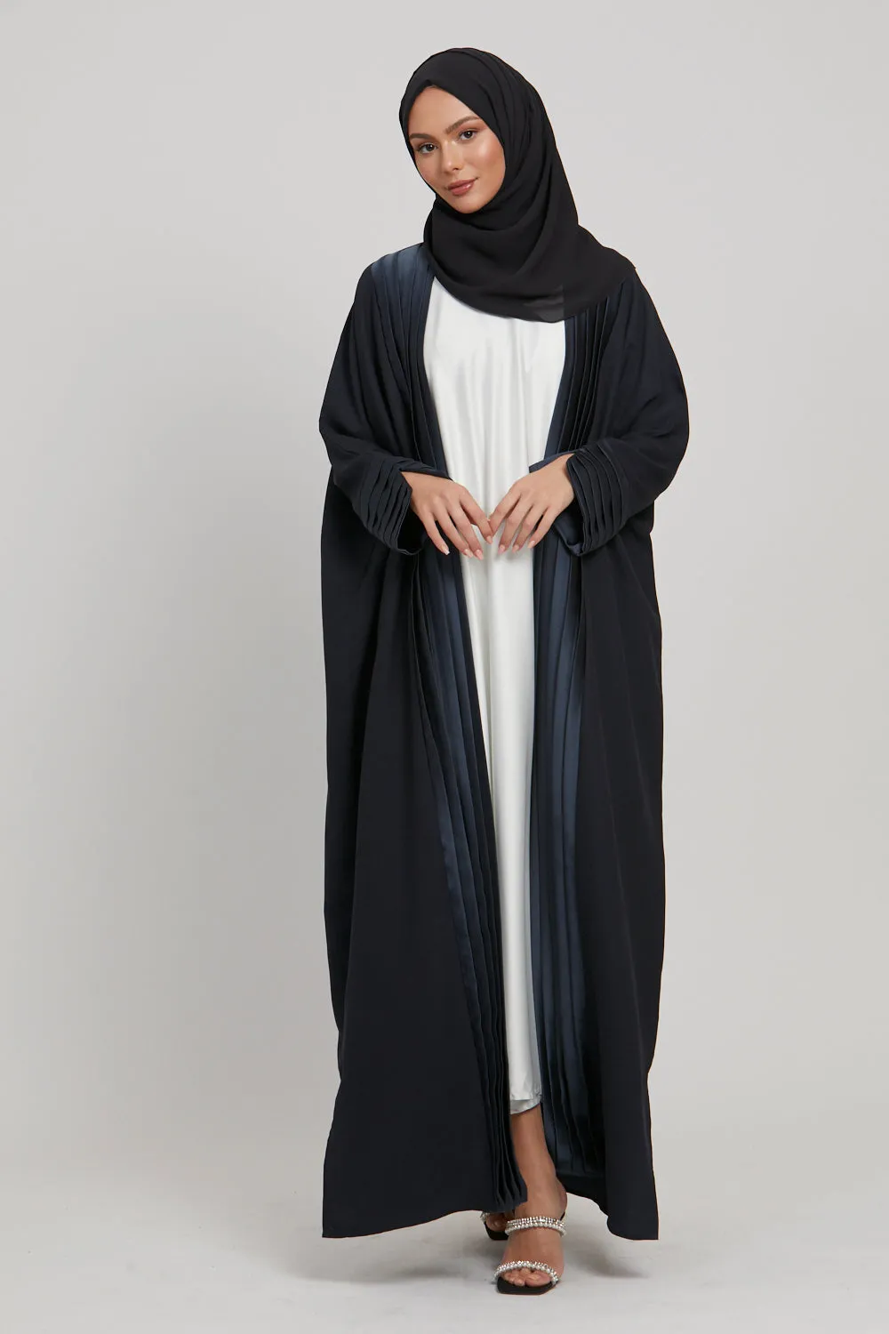 Luxury Urban Chic Open Abaya With Pleated Detailing