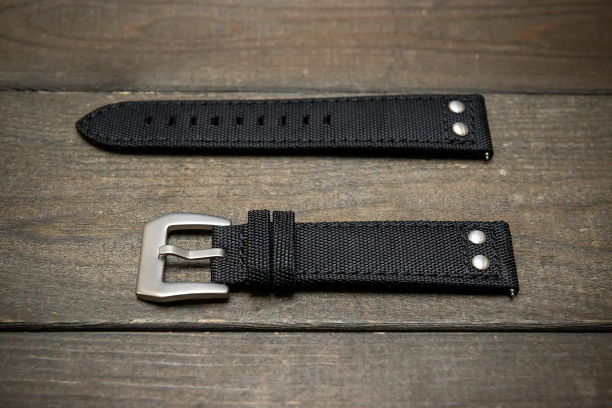 Sailcloth, Cordura military grade watch strap,  Quick-release spring bars are installed, lined with Lorica eco-leather by FinWacthStraps®